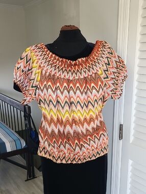 Womens Multicolor Zigzag Smocked Neck Top